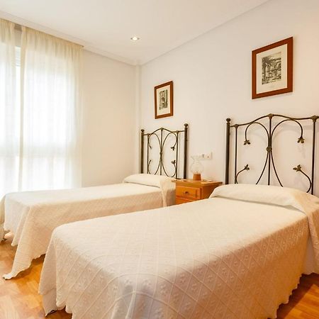 Gatu Villa Elvira Junto Al Hospital Y Playa 2 Dormit Y 2 Banos, Preferente Mayores De 25 Anos Y Familias Cadiz Ngoại thất bức ảnh